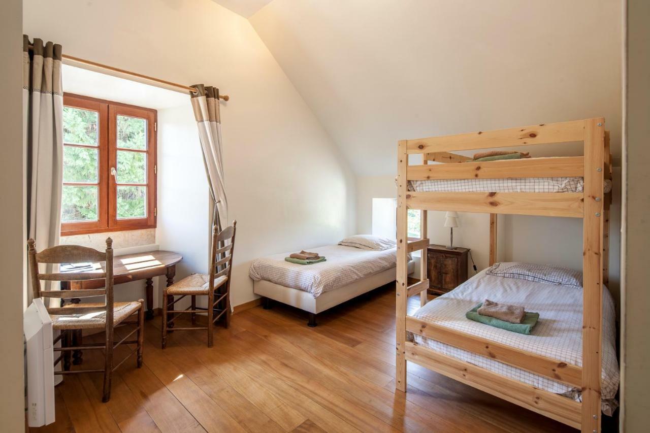 Chambres Et Table D'Hotes La Panacee Cuzance Exterior photo
